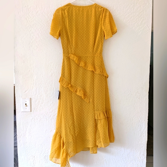 Mustard yellow ruffled midi dress - Picture 9 of 12